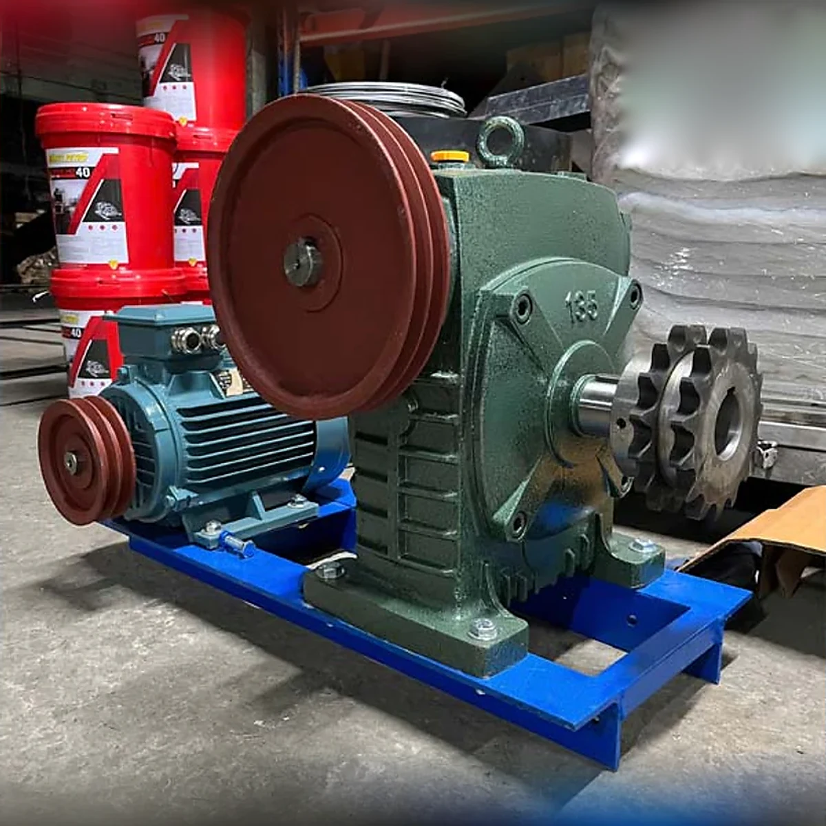 Hộp giảm tốc trục vít - ảnh lắp đặt